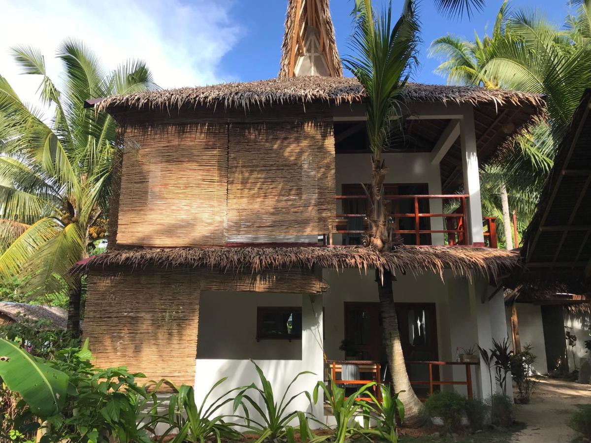 The Broken Board General Luna (Surigao del Norte) Exterior foto